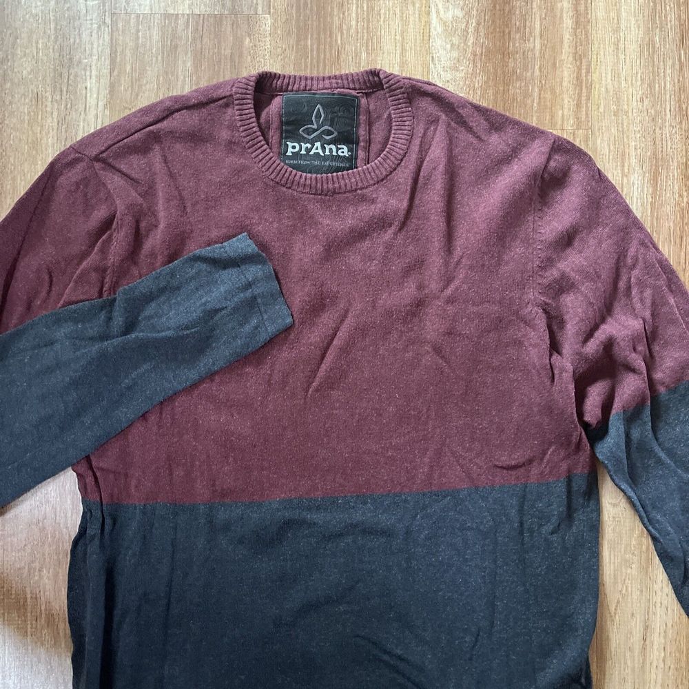 prAna Colorblock Crew Sweater Men's Large Grey Maroon